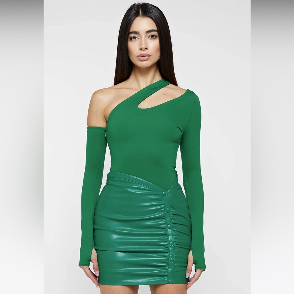 ASYMMETRIC BODYSUIT WITH SLEEVE